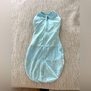 BRAND NEW Happiest Baby swaddle